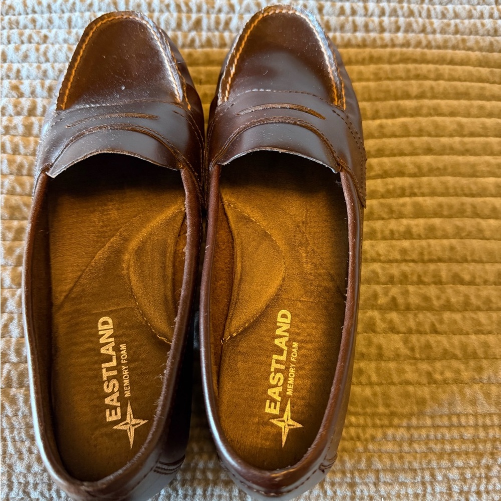Eastland Woman’s Classic Brown Loafers
